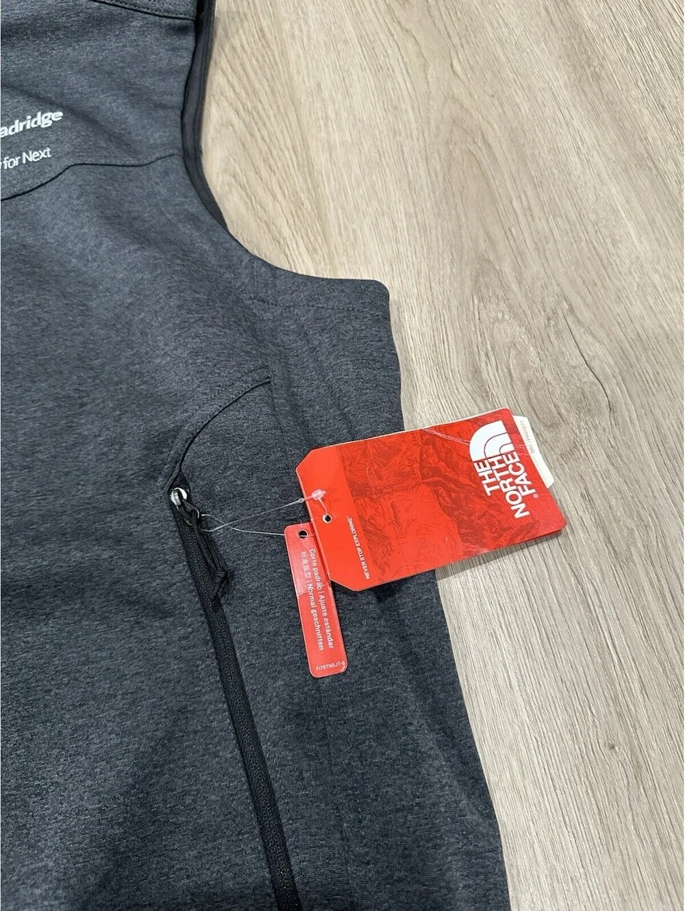 NWT North Face Ridgeline Vest Mens XL Gray Softshell Zip Embroidered Logo